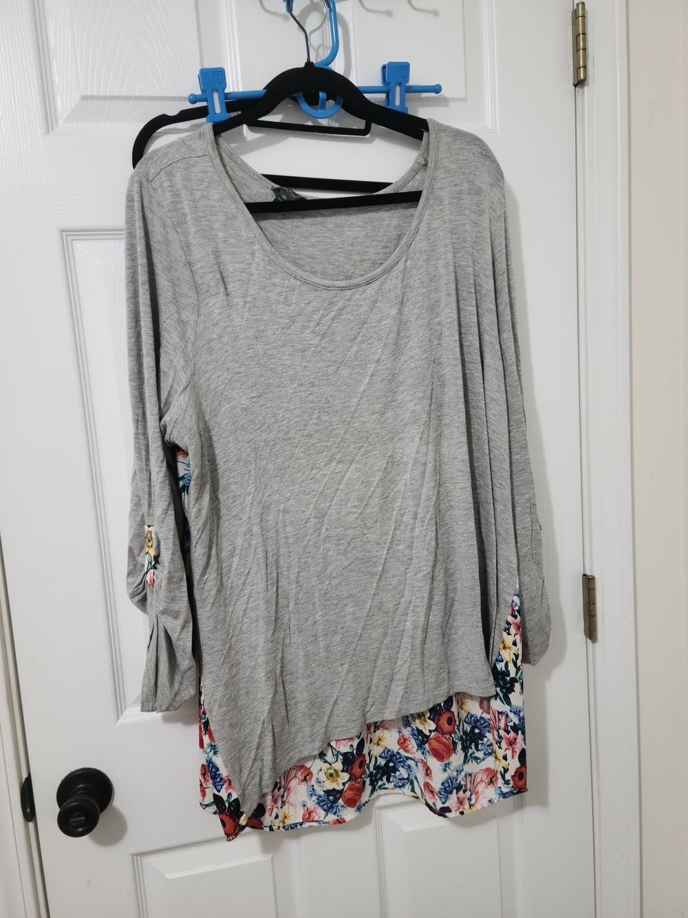 Market & Spruce Gray Tunic with Floral Hem